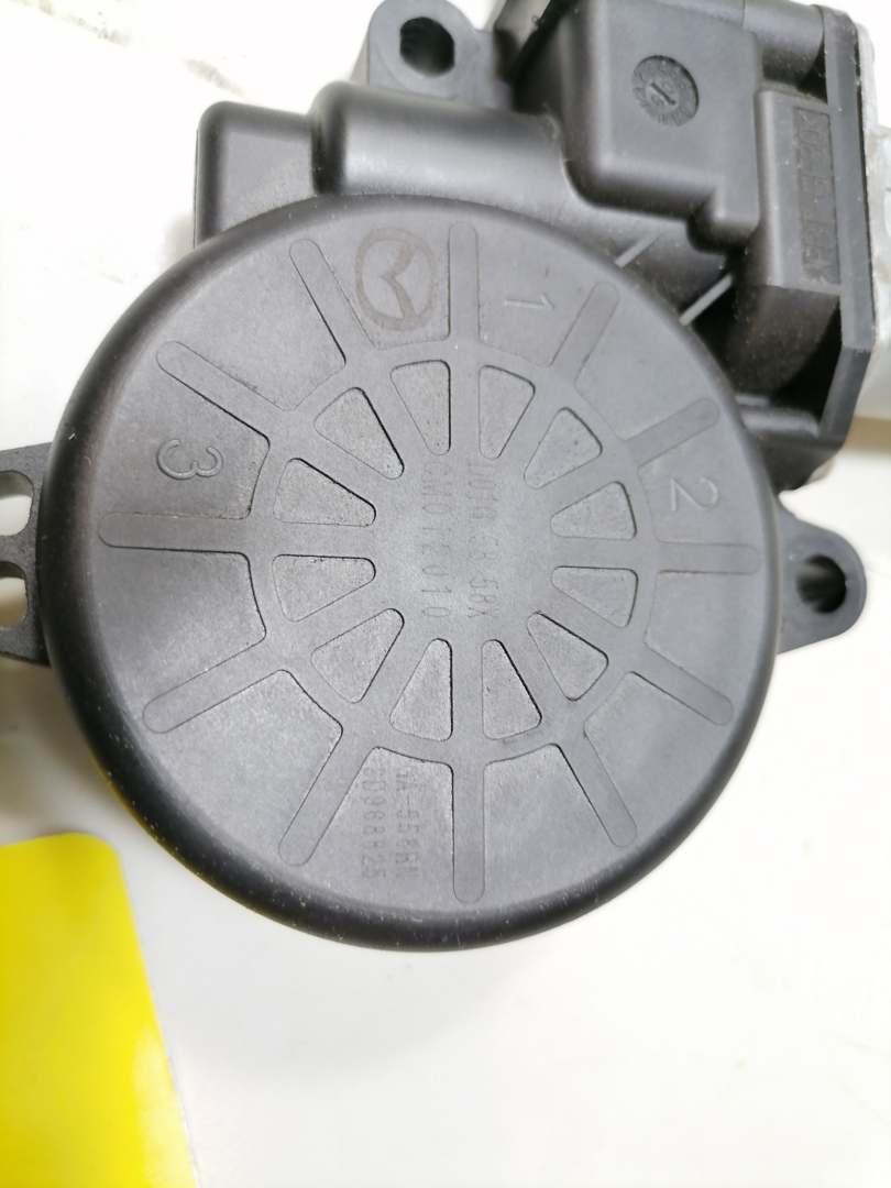 Mazda 2 DE original Fensterhebermotor vorn rechts BJ09